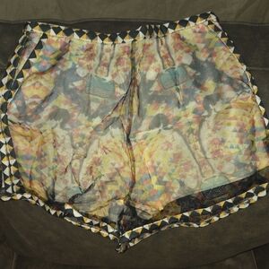 Colorful Geometric Women's Native Shorts Size M